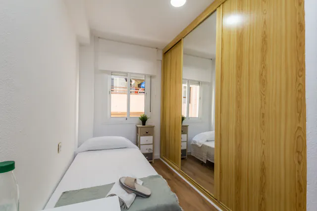 Private room in Calle Lozano de Torres, Málaga (1537876) room image 1
