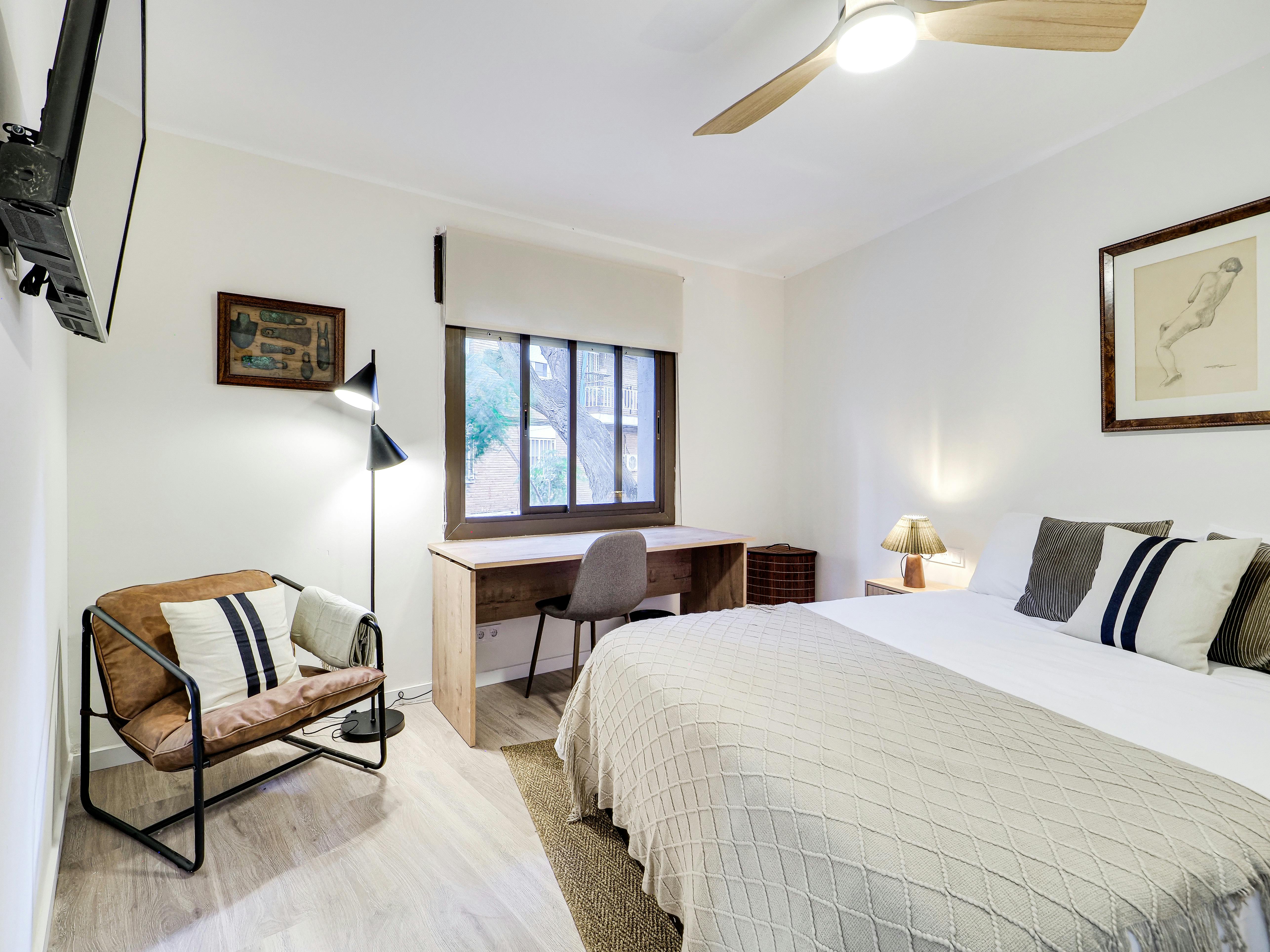 Private room for rent for €725 per month in Barcelona, Carrer de Calderón de la Barca