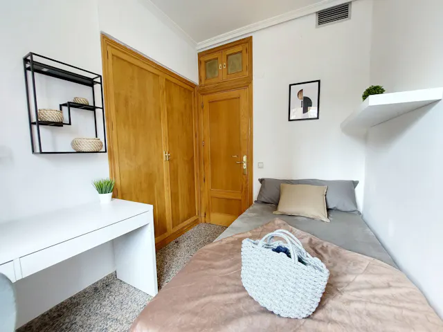Private room in Calle de Antonio Machado, Madrid (1537963) room image 1