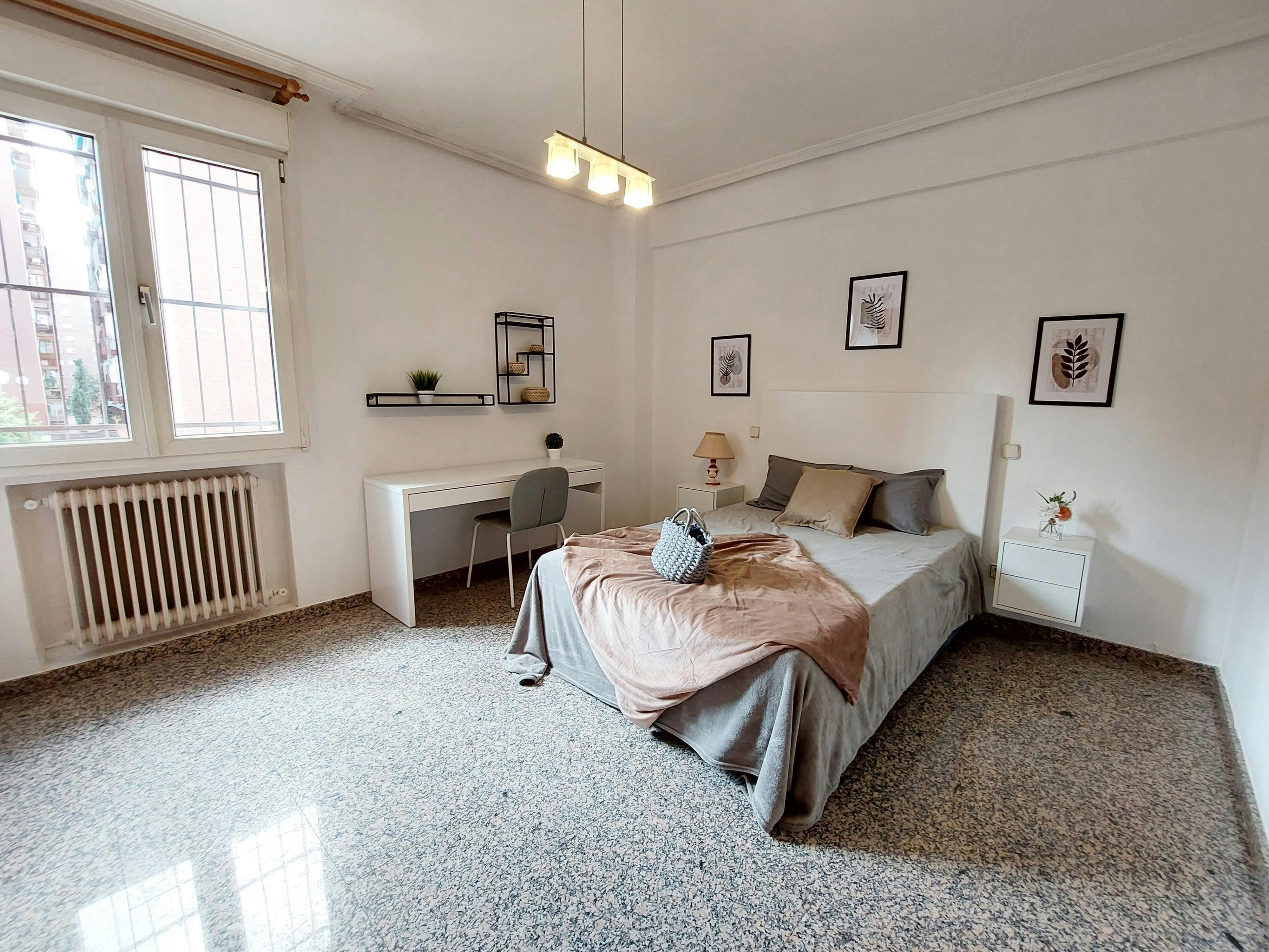 Calle de Antonio Machado, Madrid preview