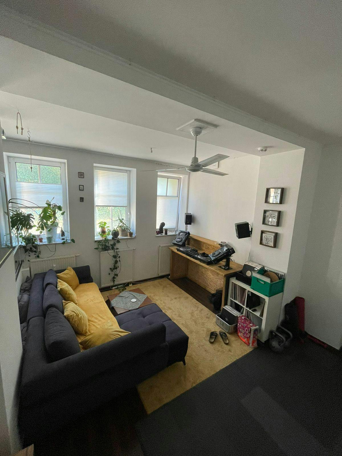Apartment for rent for €1,700 per month in Berlin, Grünauer Straße
