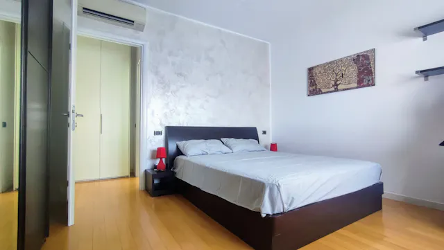 2-Bedroom Apartment in Via Abelardo Pecorini, Milan (1538064) room image 1