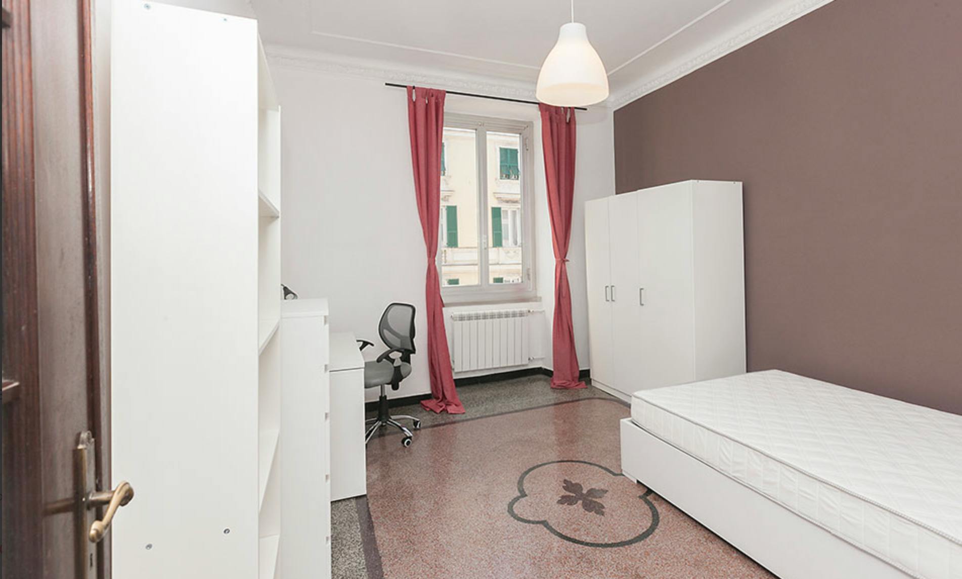 Single room Genoa, 1 bed, 14m² — photo 3