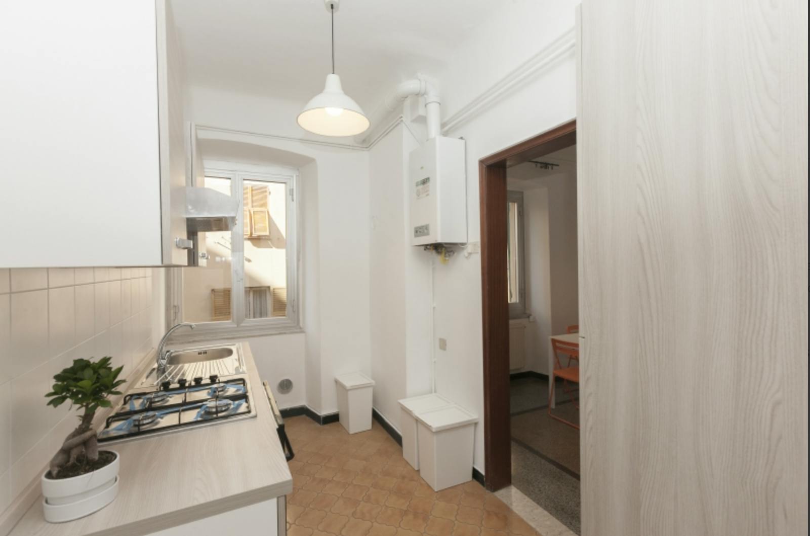 Single room Genoa, 1 bed, 13m² — photo 3