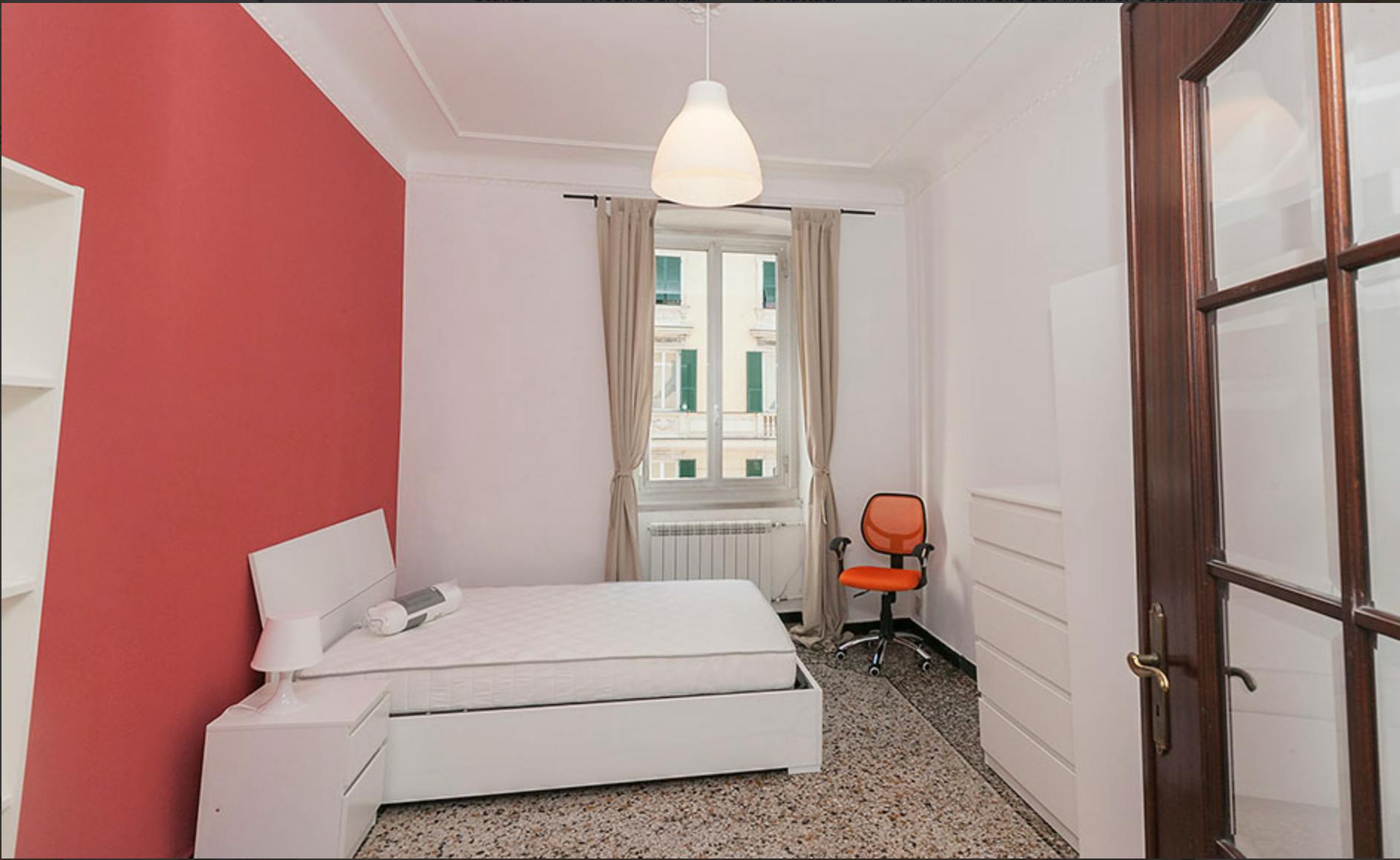 Single room Genoa, 1 bed, 13m² — photo 5
