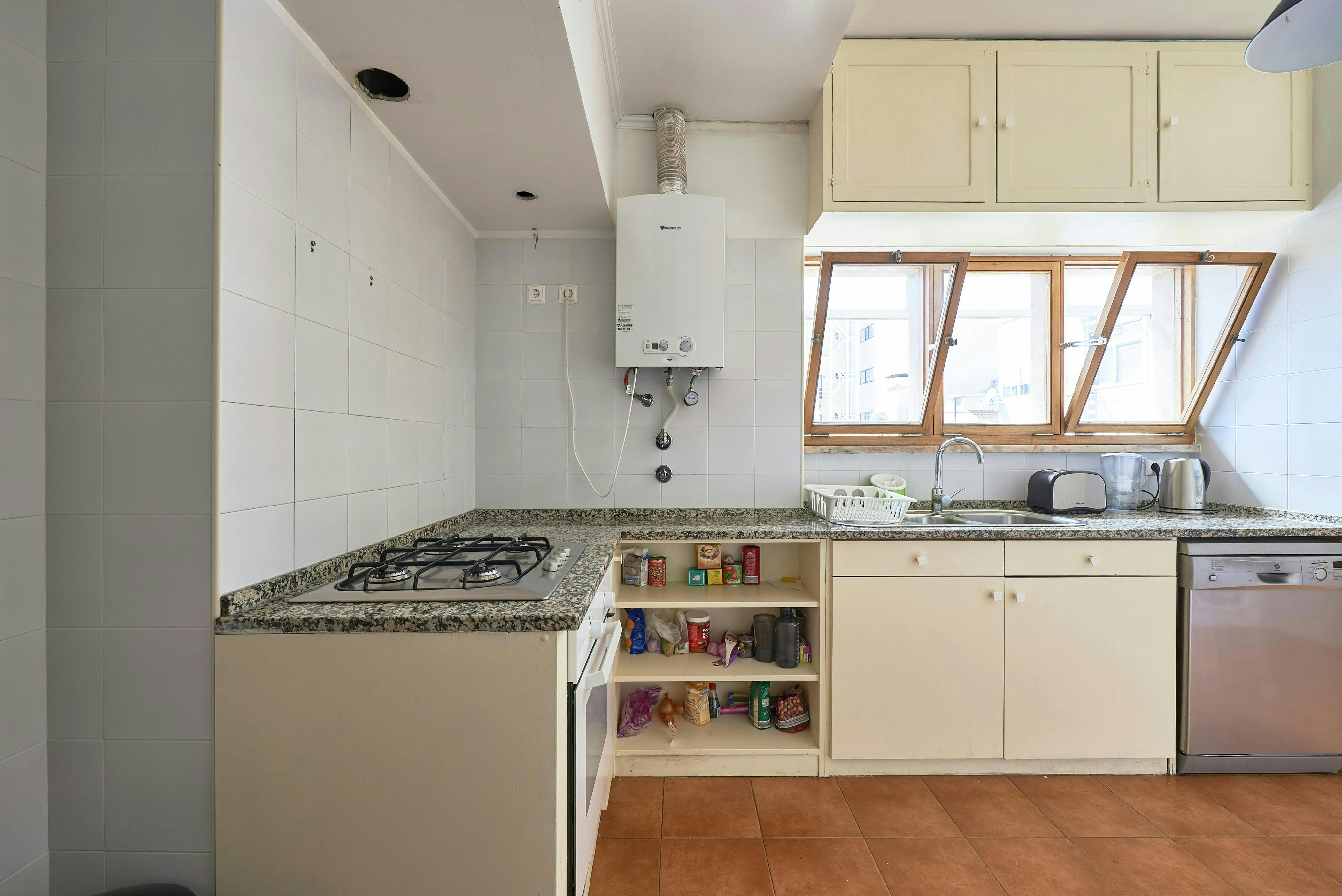 Apartment Lisbon, 100m² — photo 9