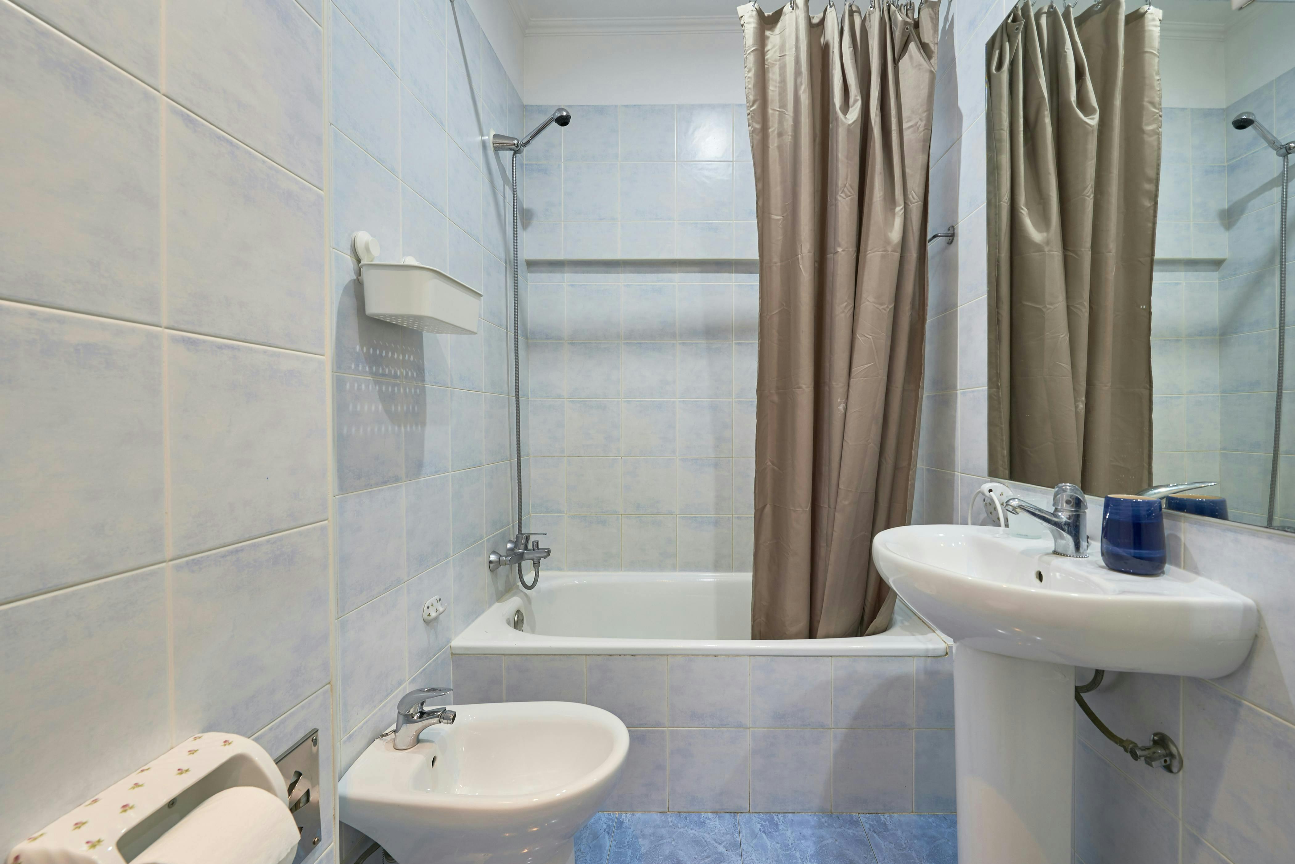 Apartment Lisbon, 100m² — photo 4