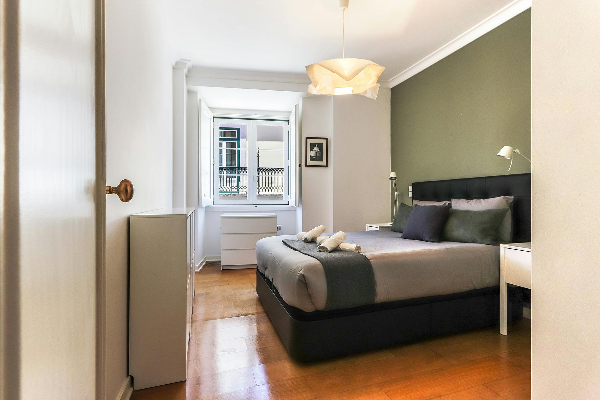 Praça de Luís de Camões, Lisbon preview