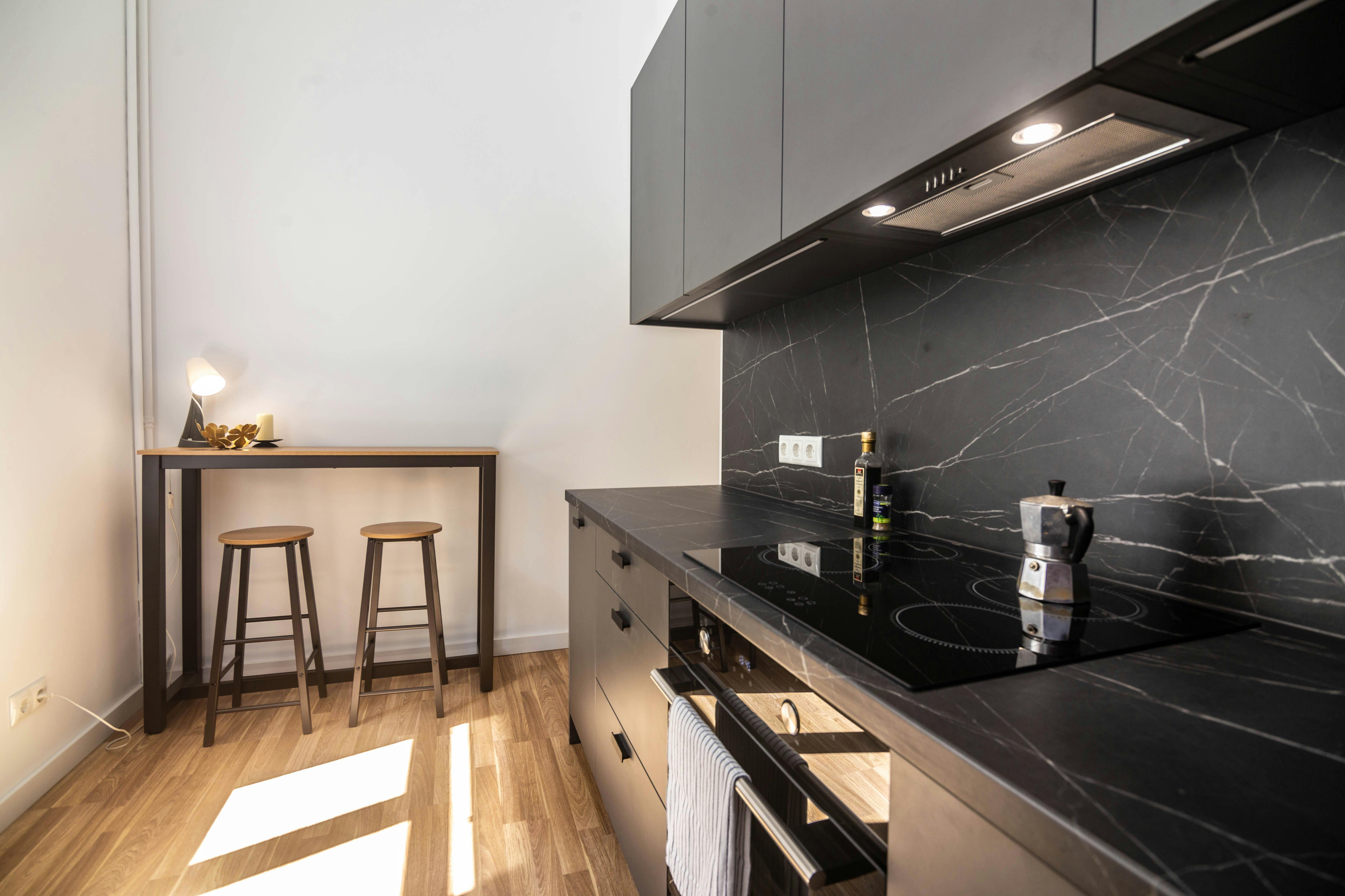 Квартира за оренду для 975 EUR на місяць у Riga, Skolas iela