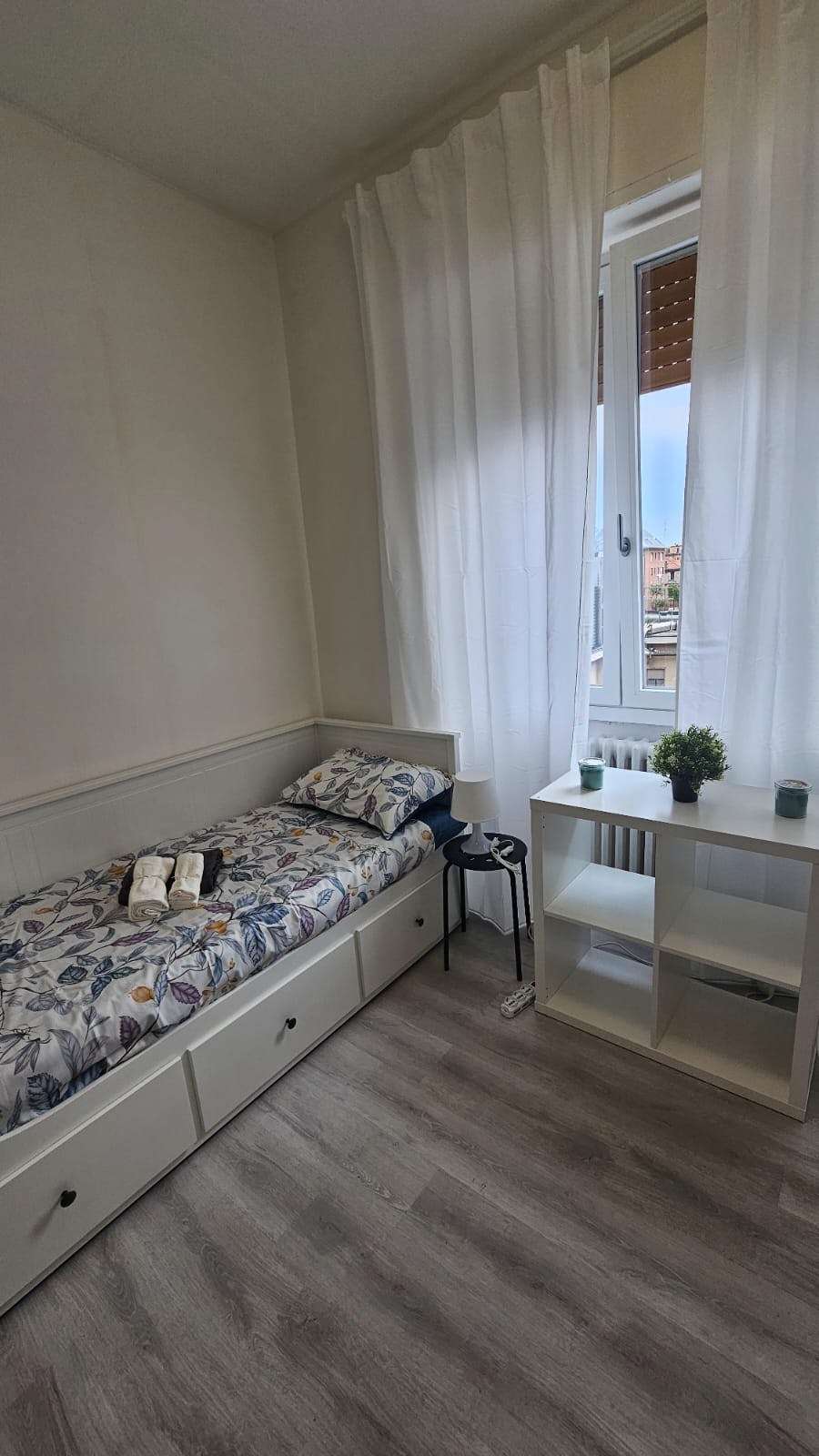 Viale Brenta, Milan preview