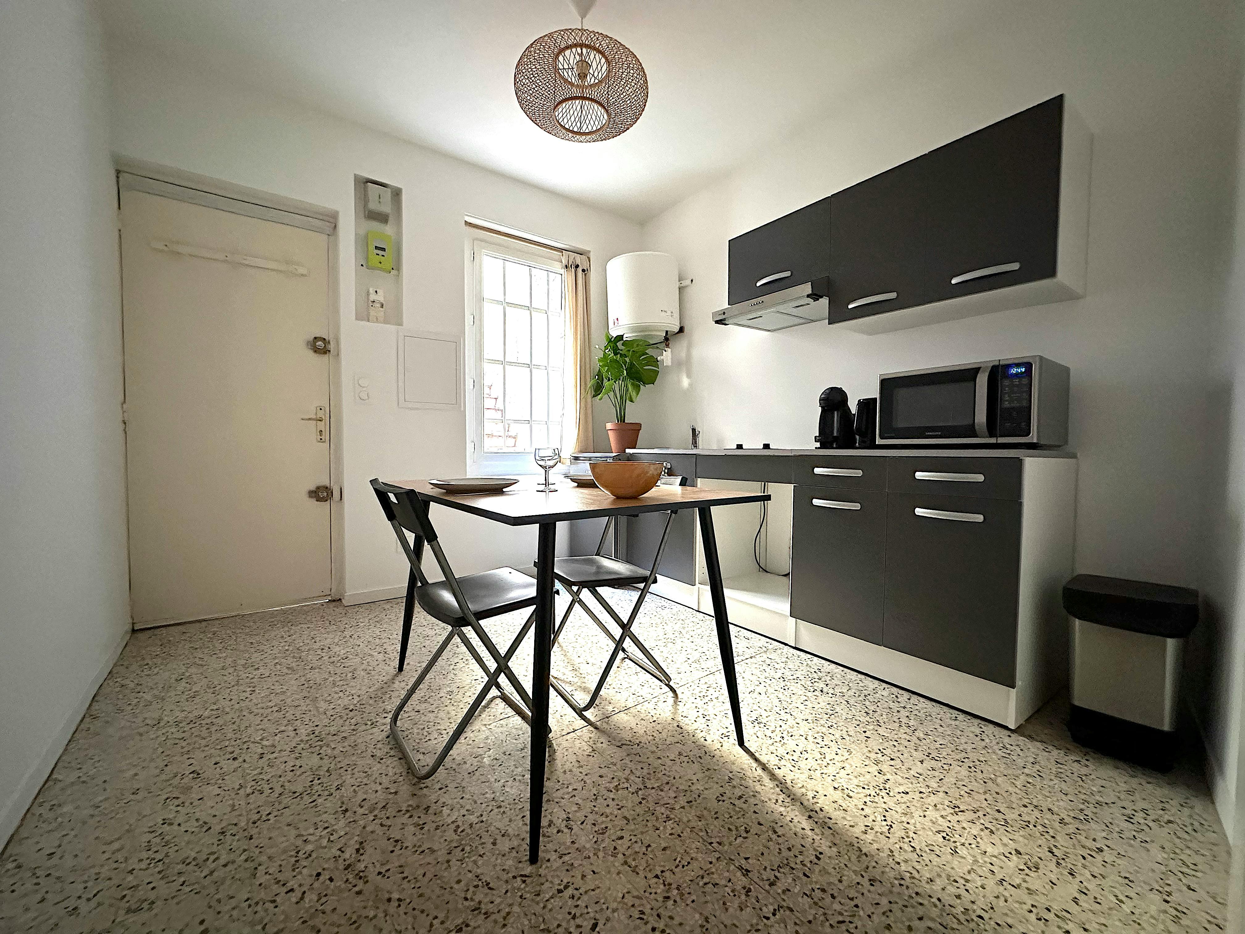 Apartment for rent for €550 per month in Avignon, Rue Bourguet