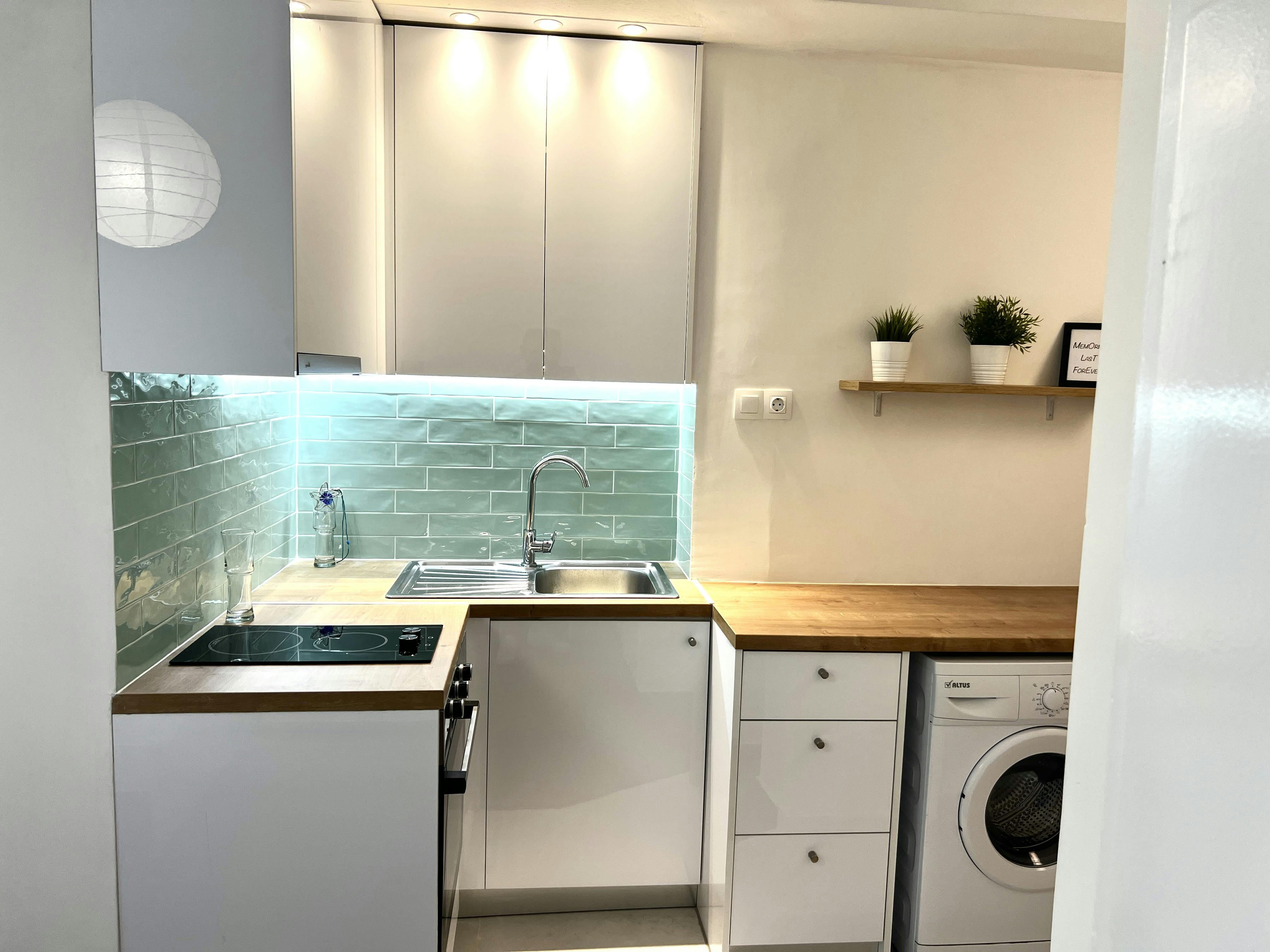 Studio zu mieten für 550 € pro Monat in Athens, Foinikis