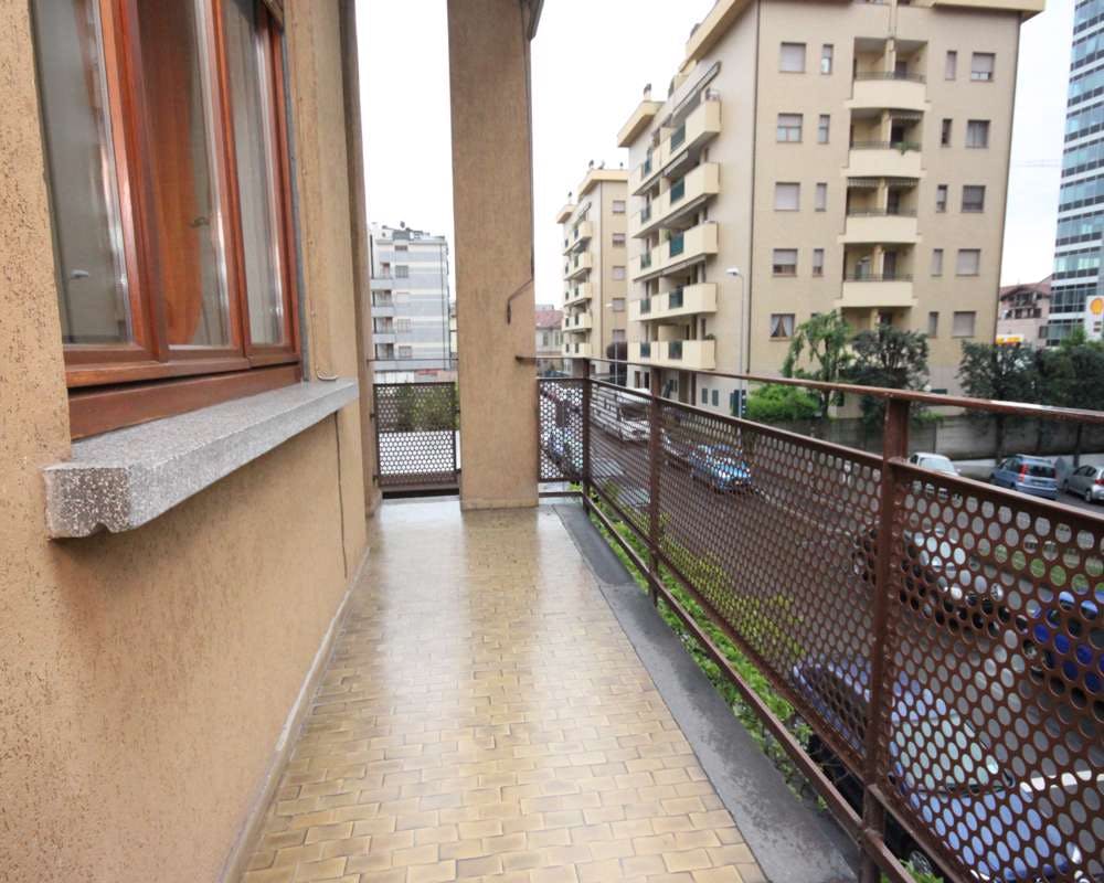Via Ulisse Salis 2