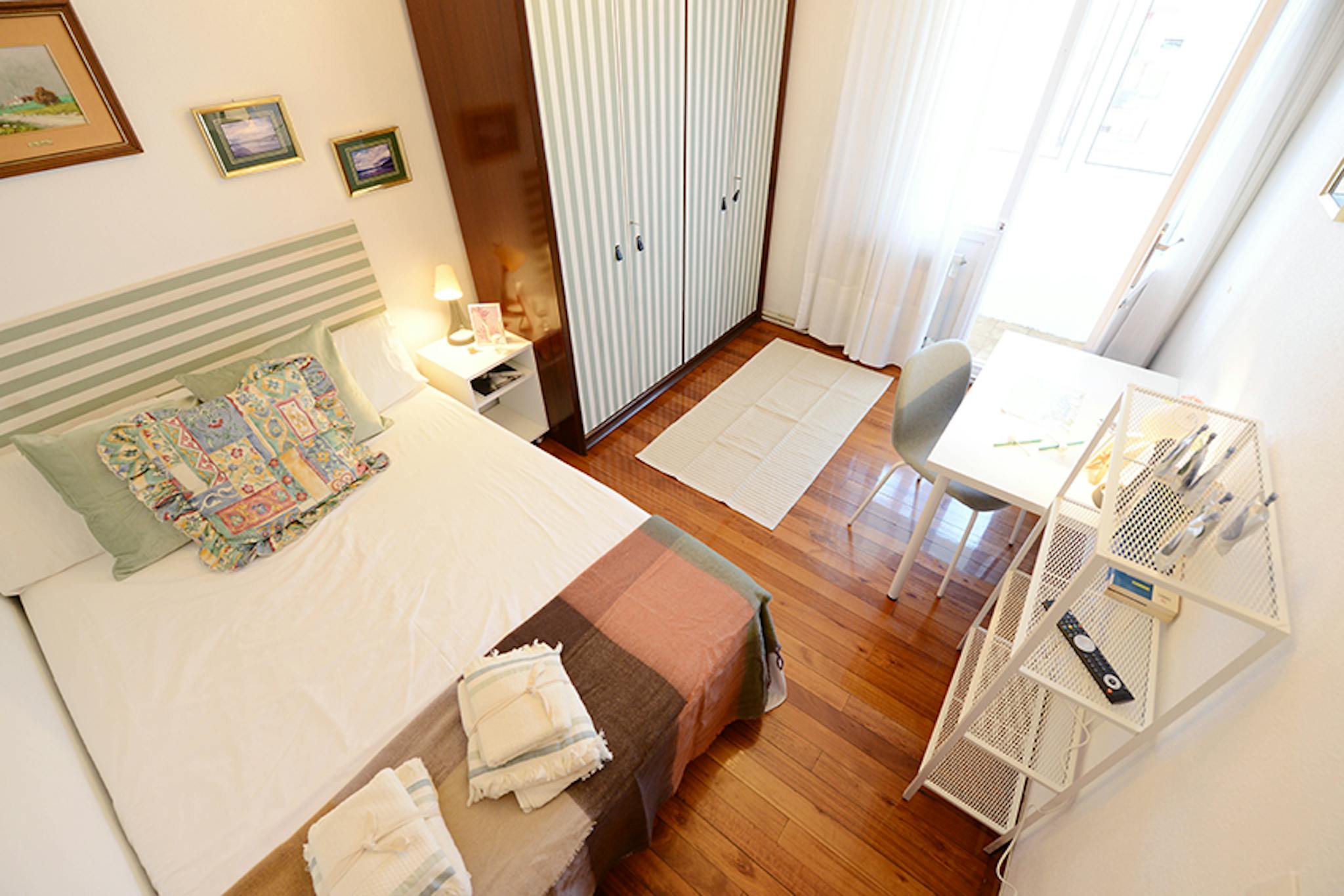 Lezamako trenbide zaharreko bidea, Bilbao preview