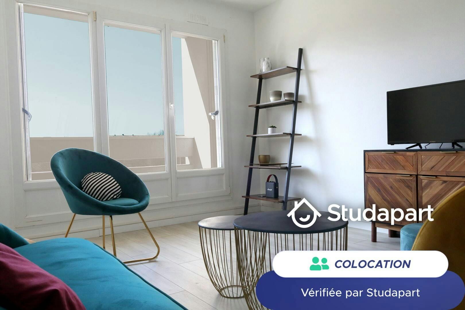 Private room for rent for €410 per month in Compiègne, Square Jean Mermoz