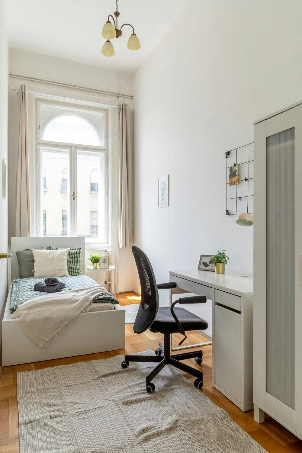 Baross utca, Budapest preview