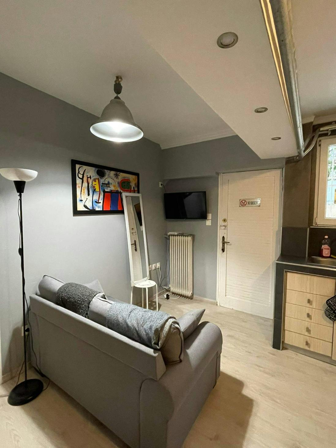 Apartament de închiriat pentru 800 EUR pe lună în Palaió Fáliro, Mouson