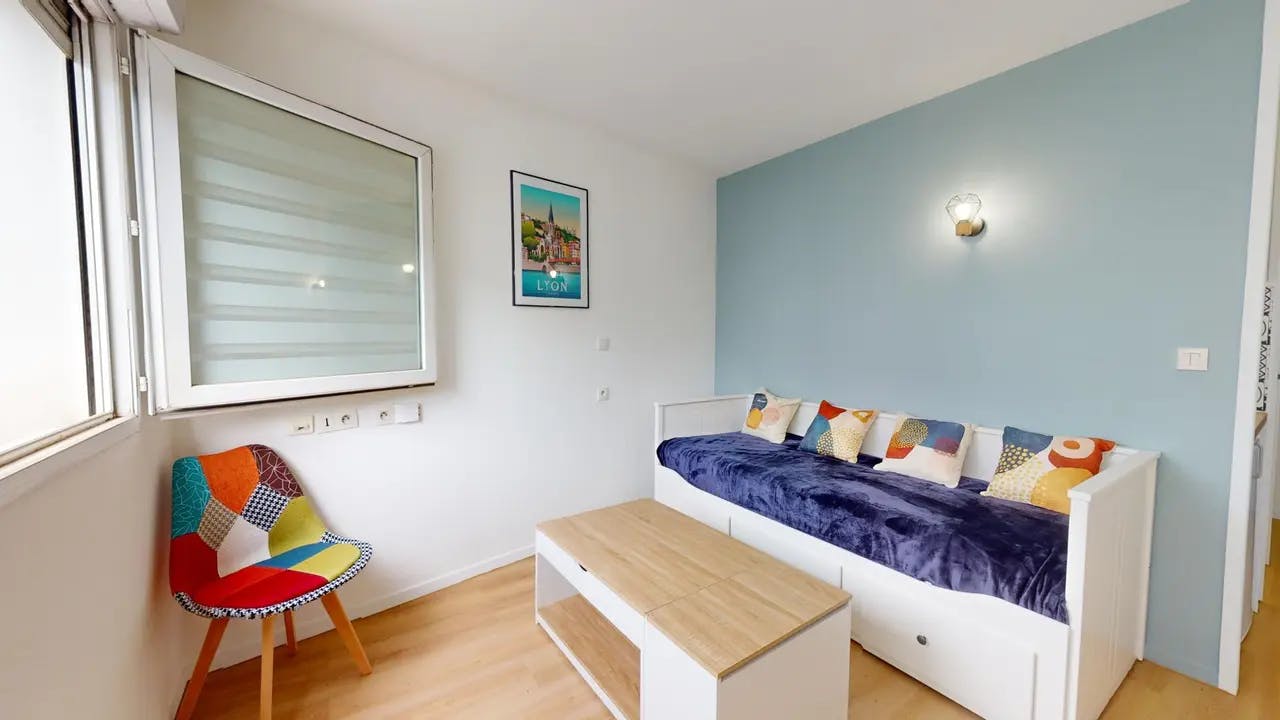 Apartment Bron, 1 bed, 20m² — photo 11