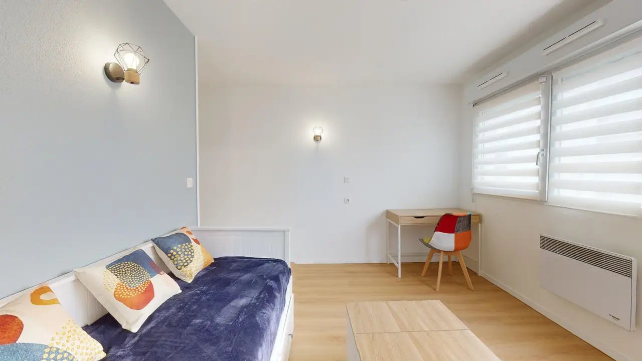 Apartment Bron, 1 bed, 20m² — photo 13