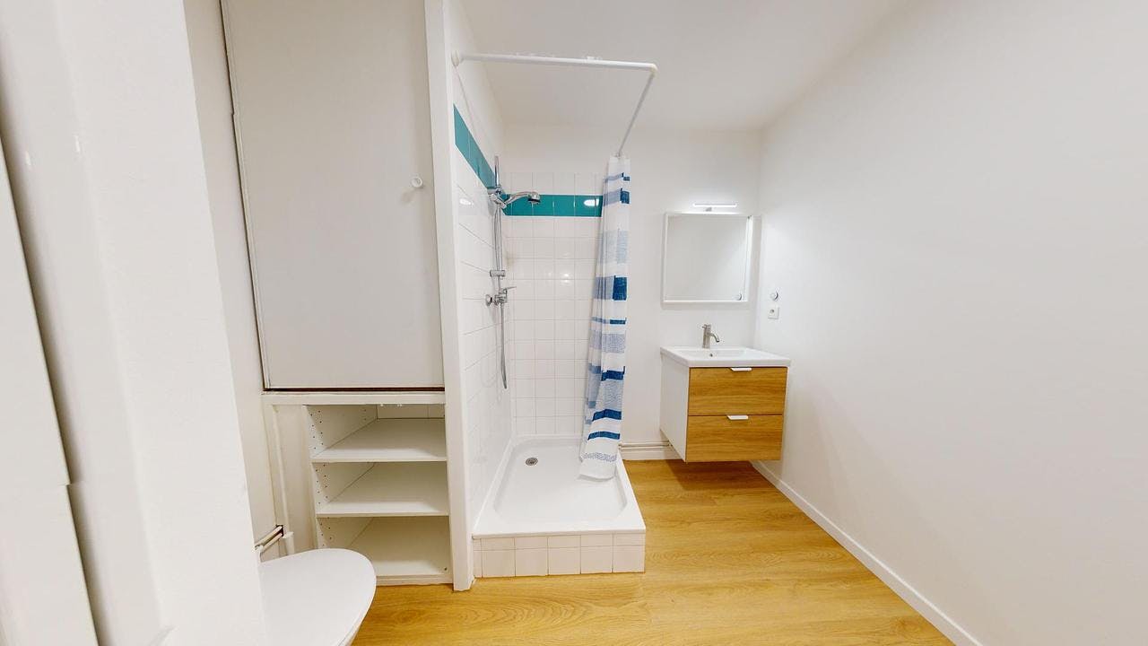 Apartment Bron, 1 bed, 20m² — photo 2