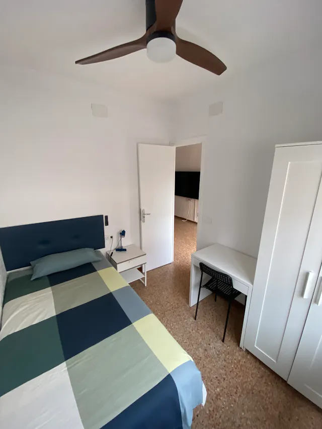 Private room in Carrer Major, Castelldefels (1539058) room image 1