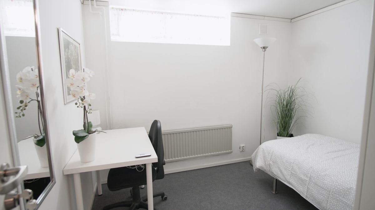 Private room for rent for SEK 5,900 per month in Hisings Backa, Häradsdomarevägen