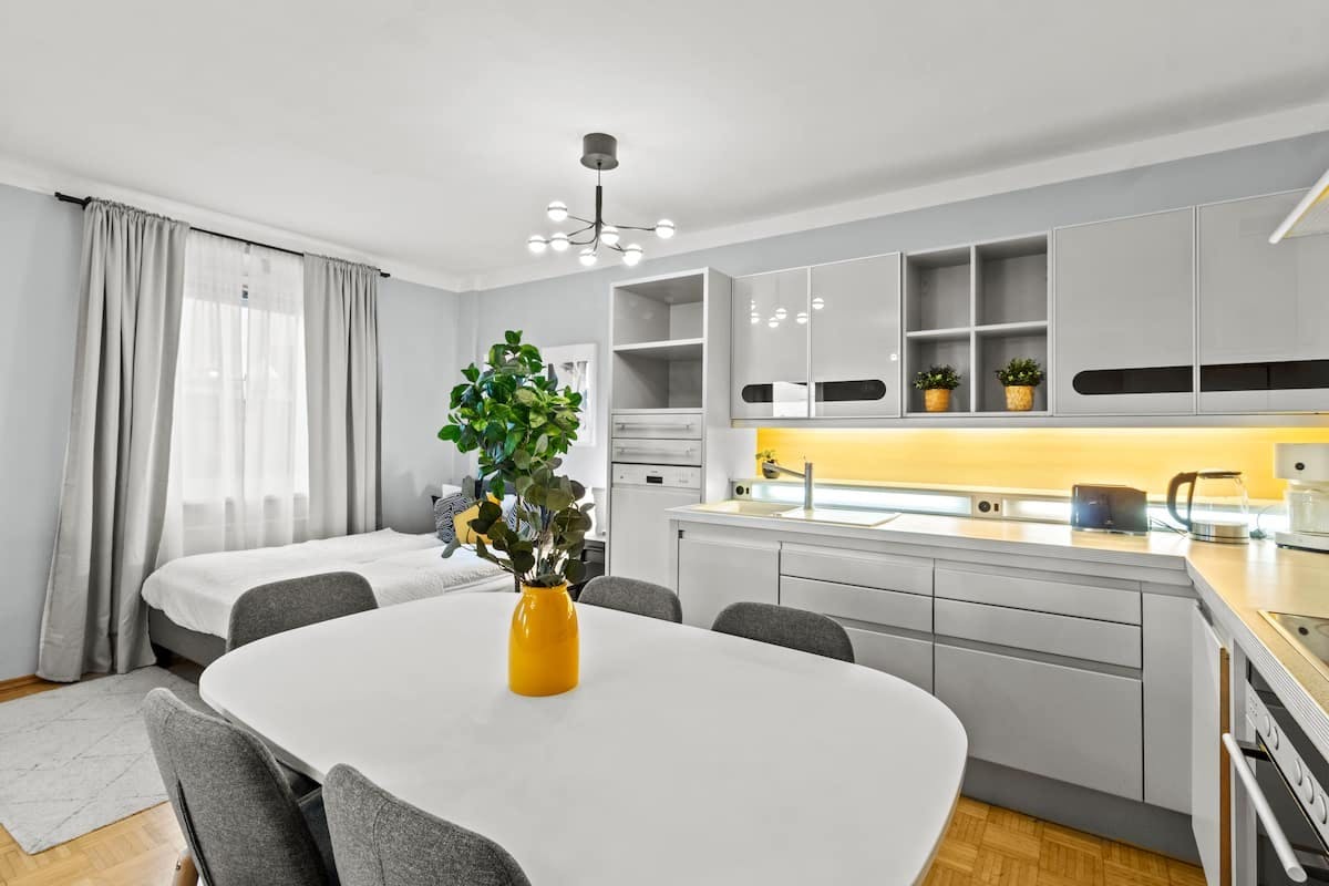 Franzensbrückenstraße, Vienna preview