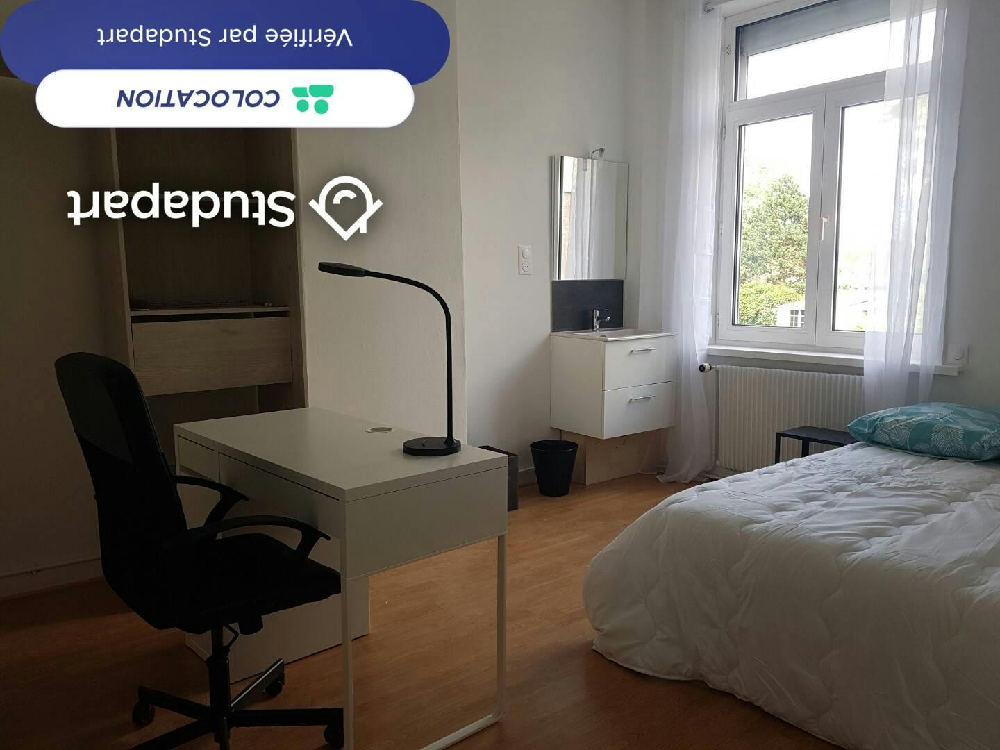 Private room for rent on Rue de Cronstadt, Lille - Plus