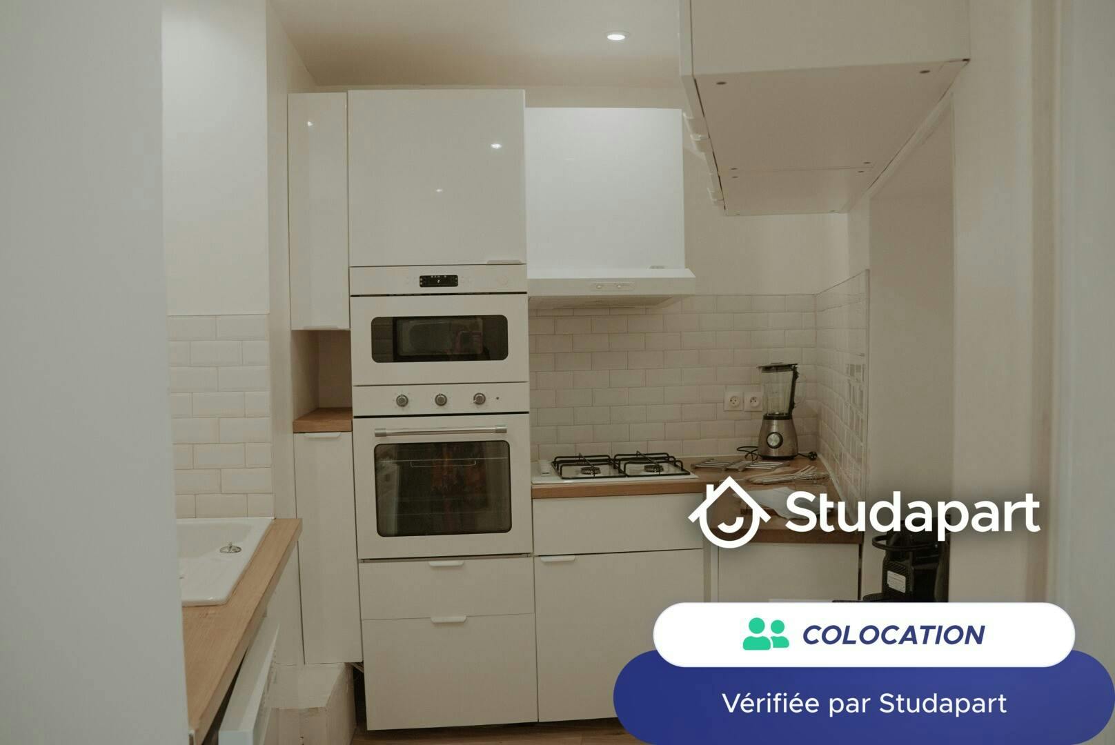 Private room for rent on Rue d'Ernemont, Rouen - View 6