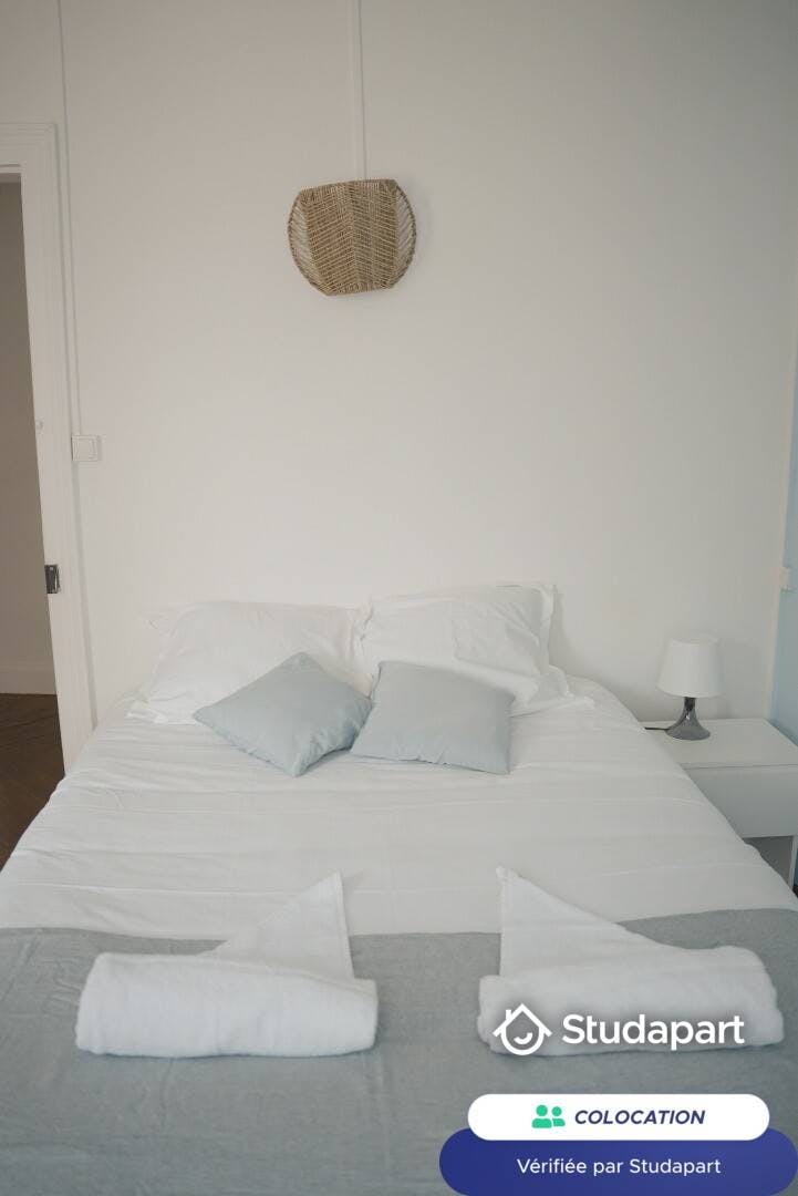 Private room for rent on Rue d'Ernemont, Rouen - View 4