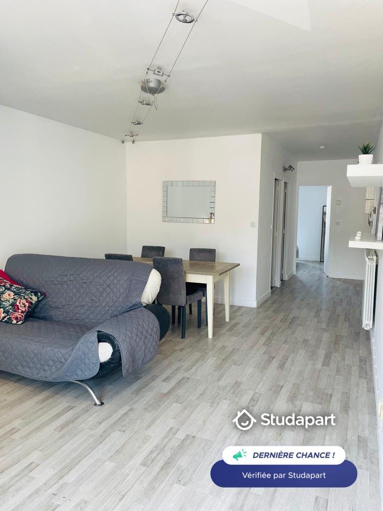 Mieszkanie do wynajęcia za 800 € miesięcznie w mieście Hendaye, Rue Louis XIV