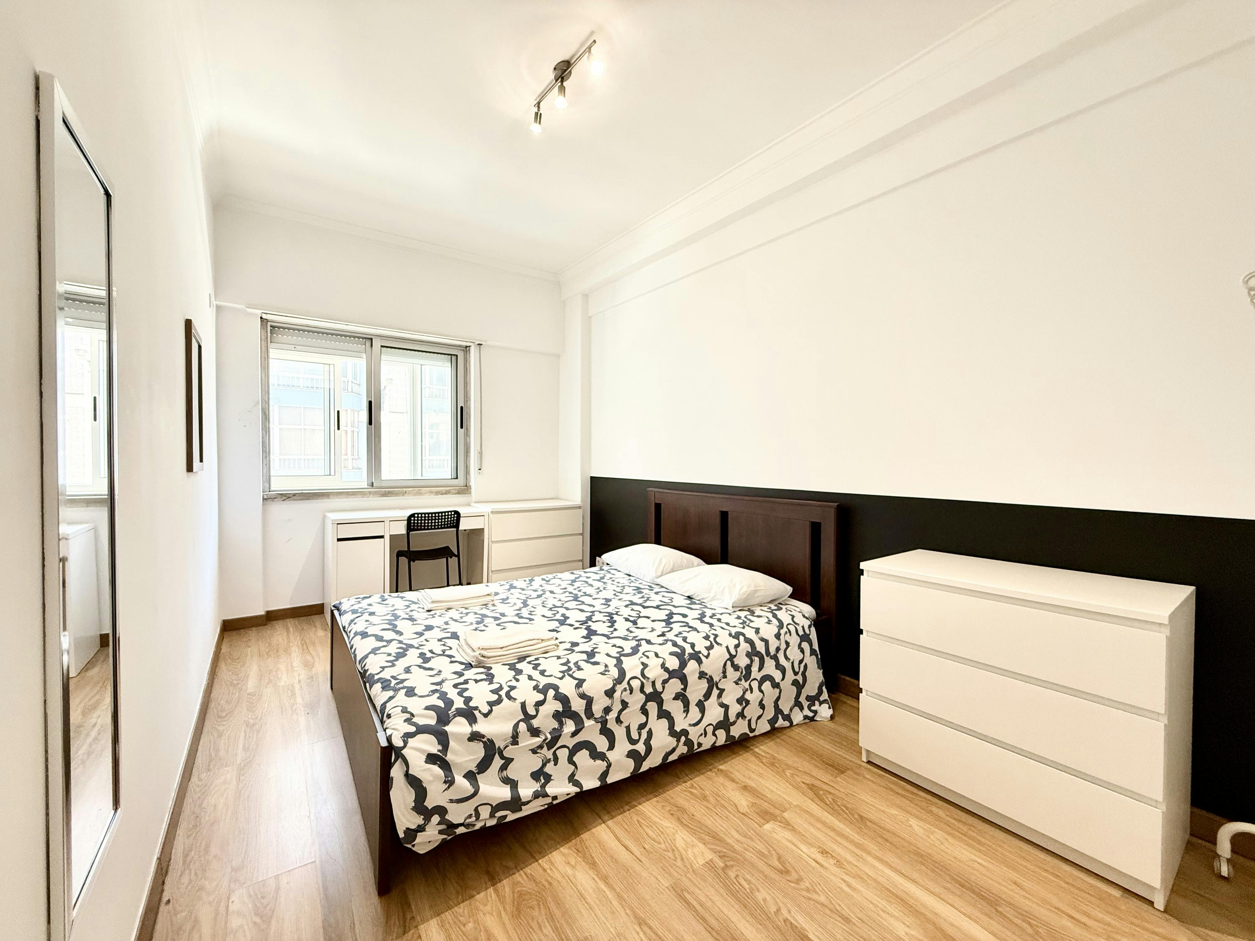 Private room for rent for €600 per month in Lisbon, Rua Morais Soares