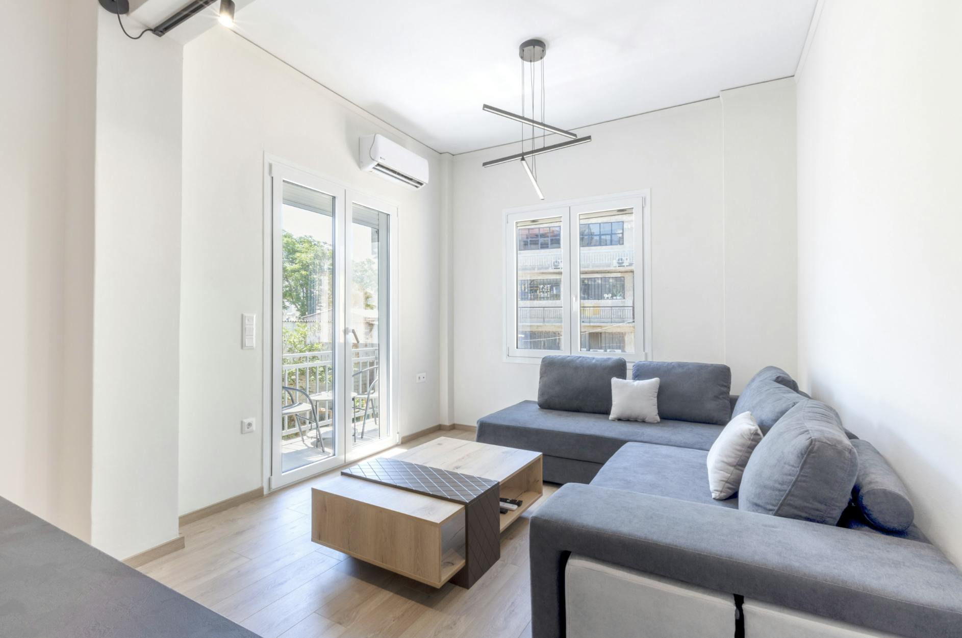 Apartment for rent for €2,000 per month in Athens, Agiou Orous