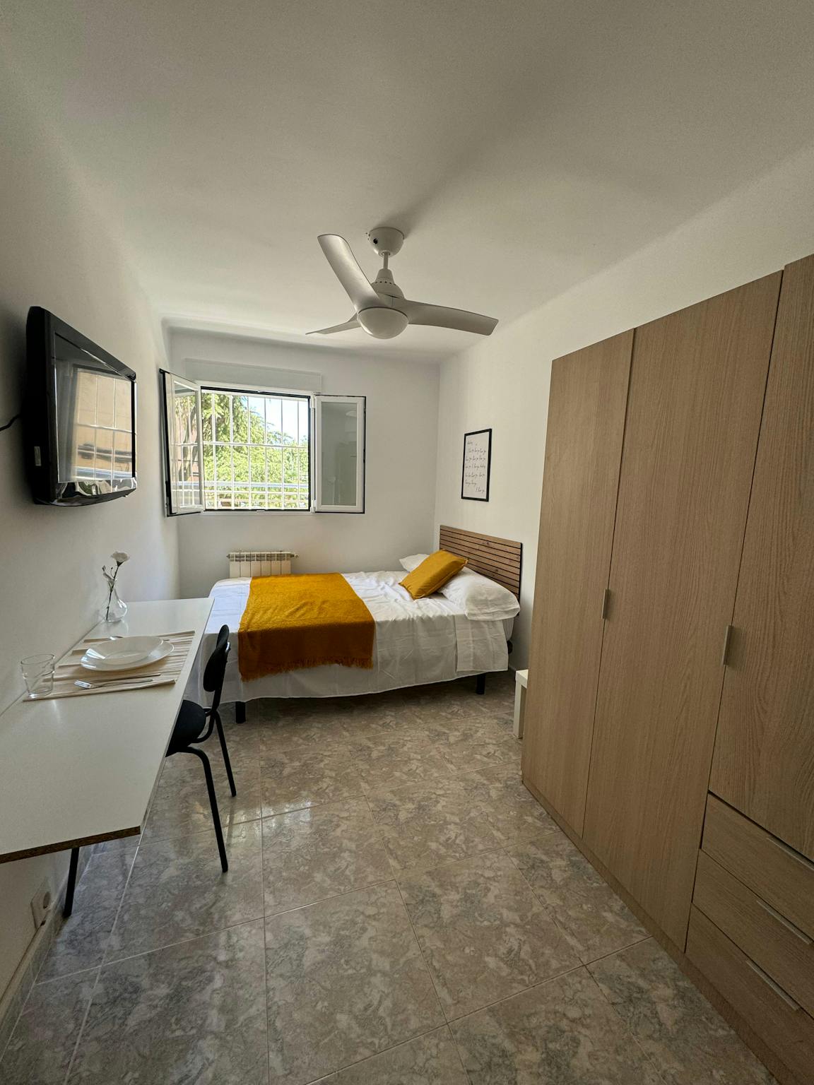 Calle de la Duquesa de Parcent, Madrid preview