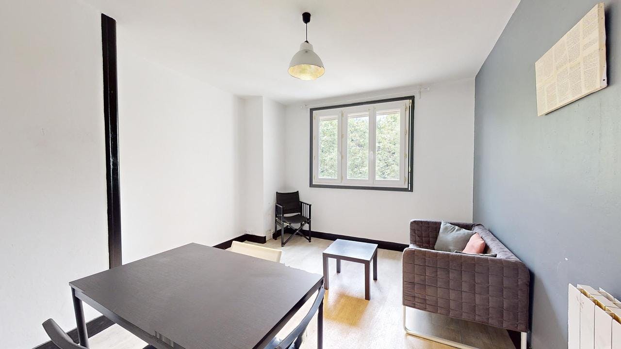 Квартира за оренду для 423 EUR на місяць у Saint-Étienne, Rue de Tardy