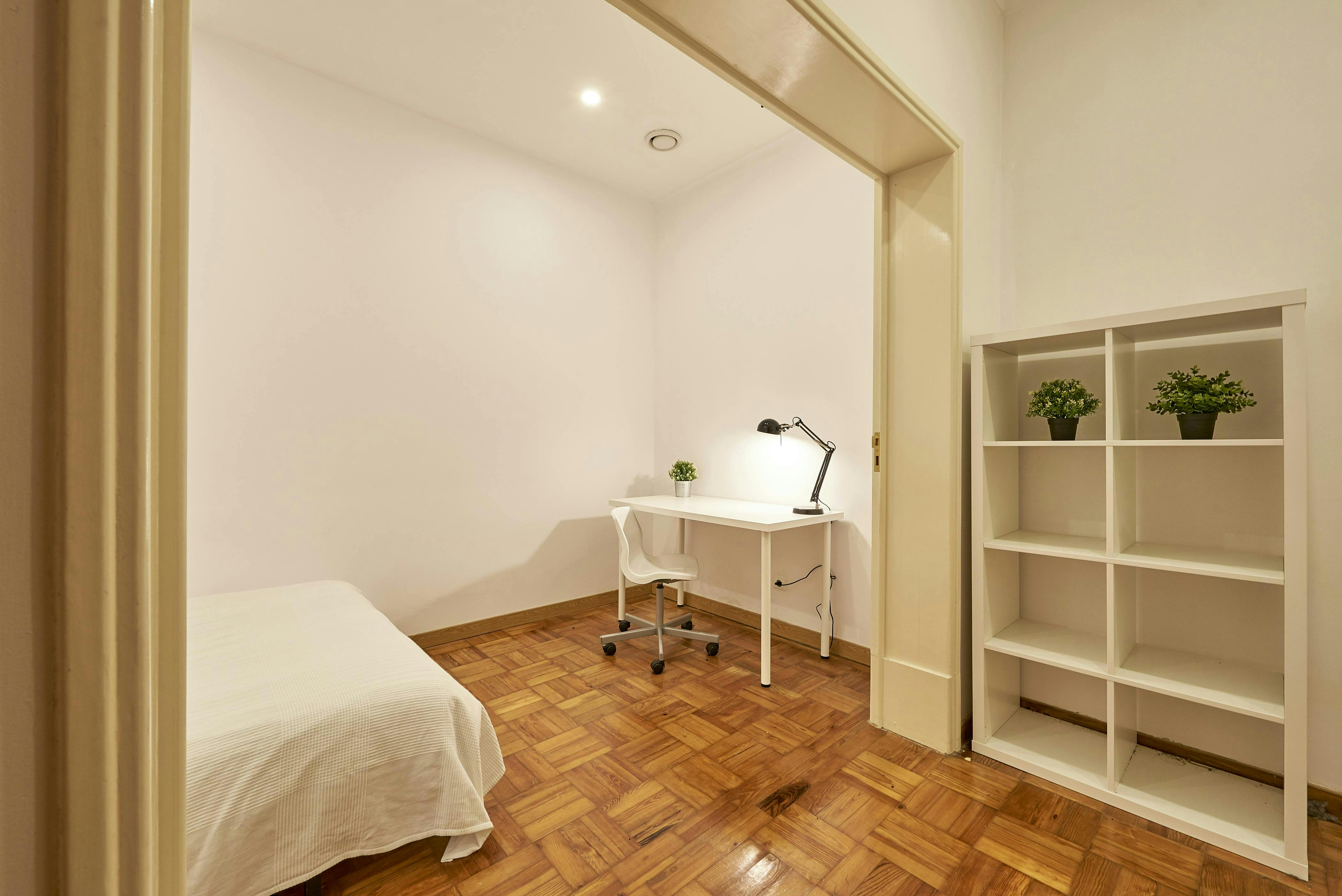 Apartment Lisbon, 100m² — photo 5