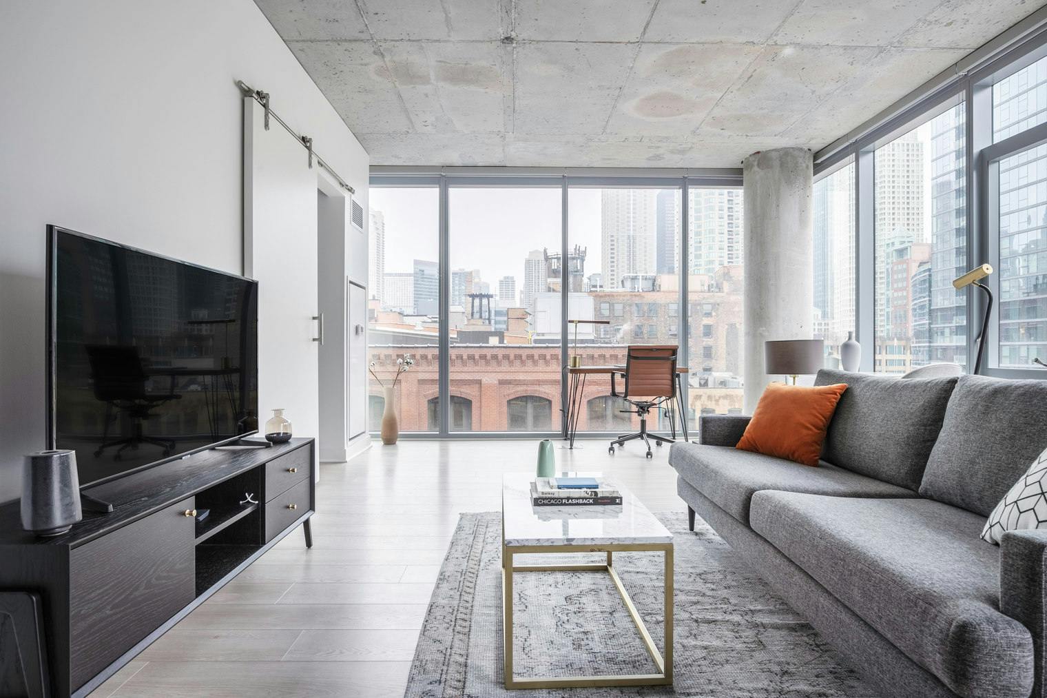 West Illinois Street, Chicago, IL preview