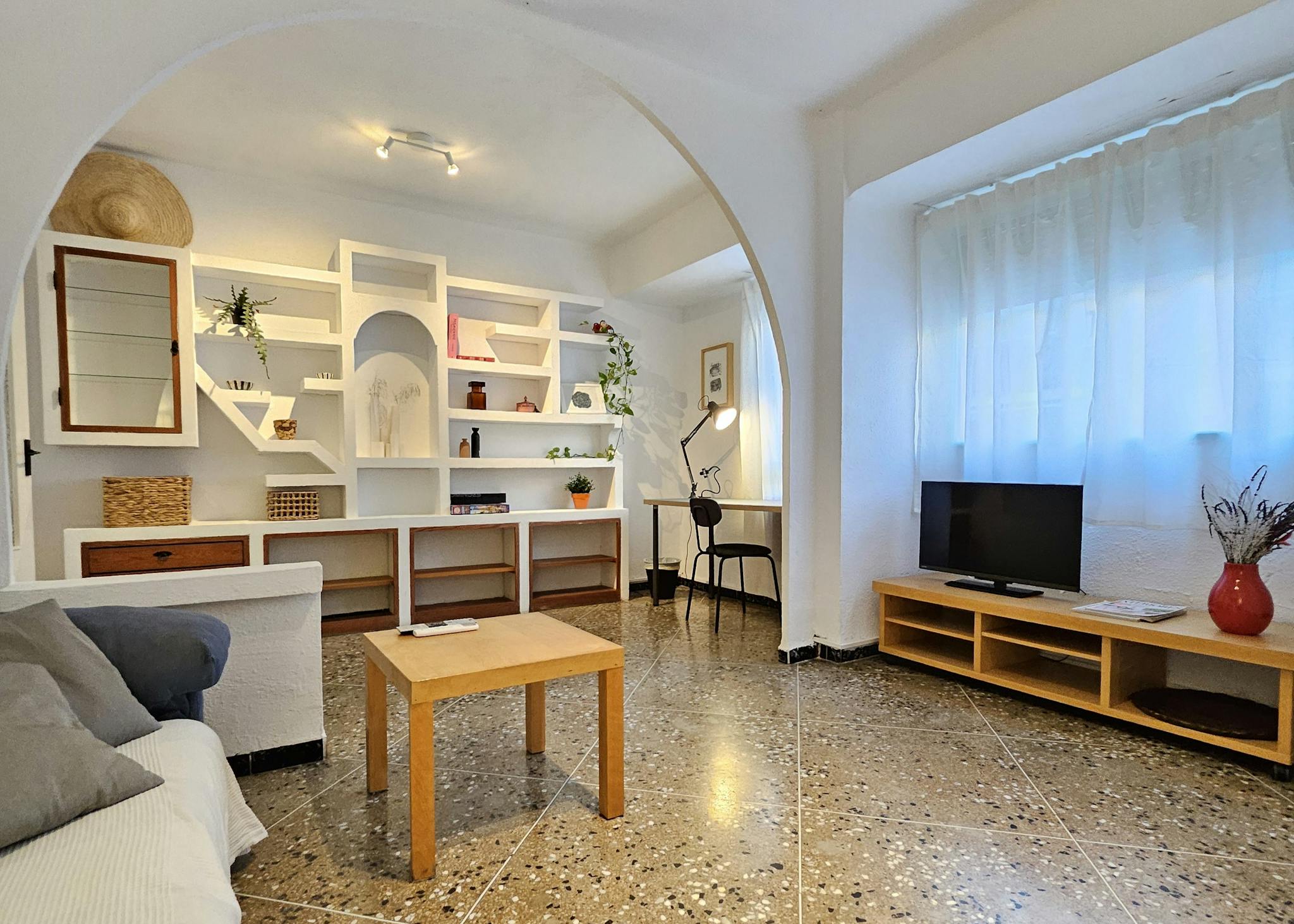 Calle Remolcador, Valencia preview