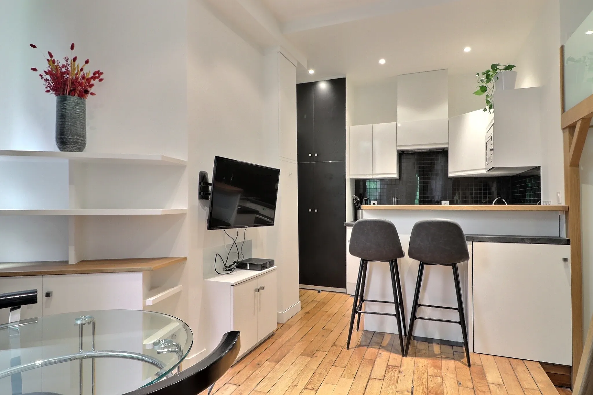 23 Damrémont Street, Paris - a Parigi