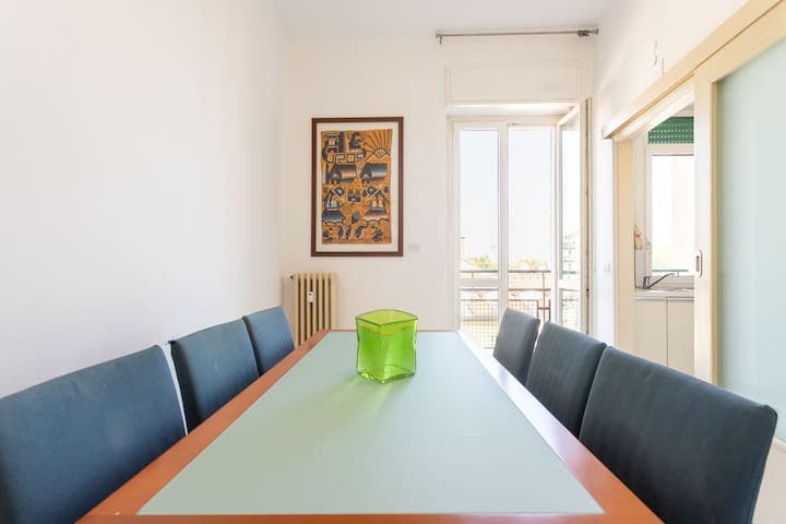 Corso Giuseppe Garibaldi, Milan