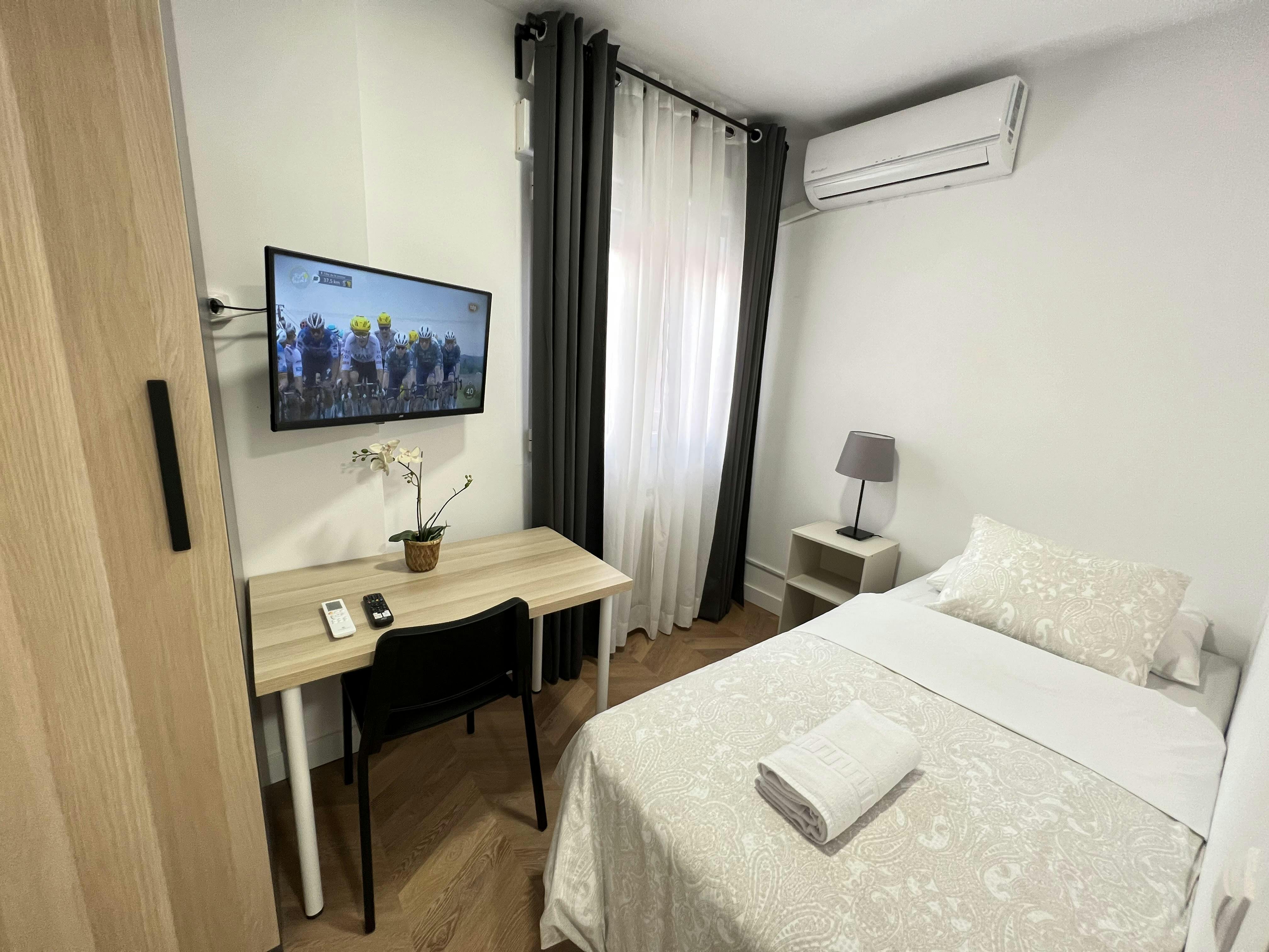 Calle de Valderribas, Madrid preview