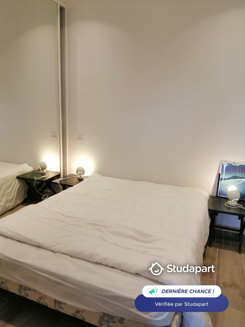 Квартира за оренду для 711 EUR на місяць у Urrugne, Chemin de Kauterabaïta