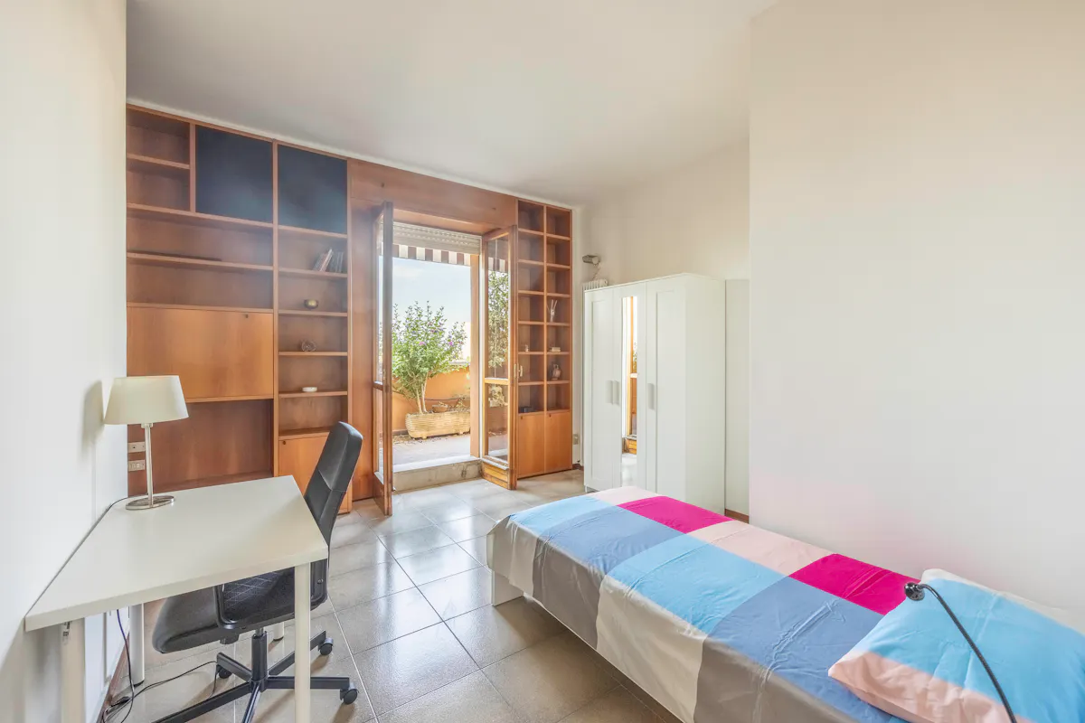 Private room in Via San Donato, Bologna (1540081) ROOM