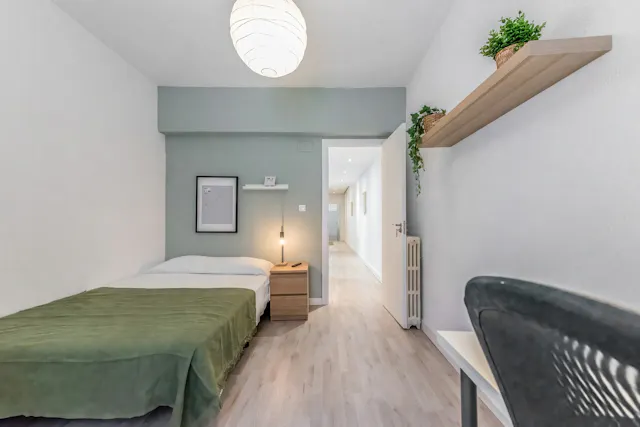Private room in Calle Labradores, Valladolid (1540217) room image 1