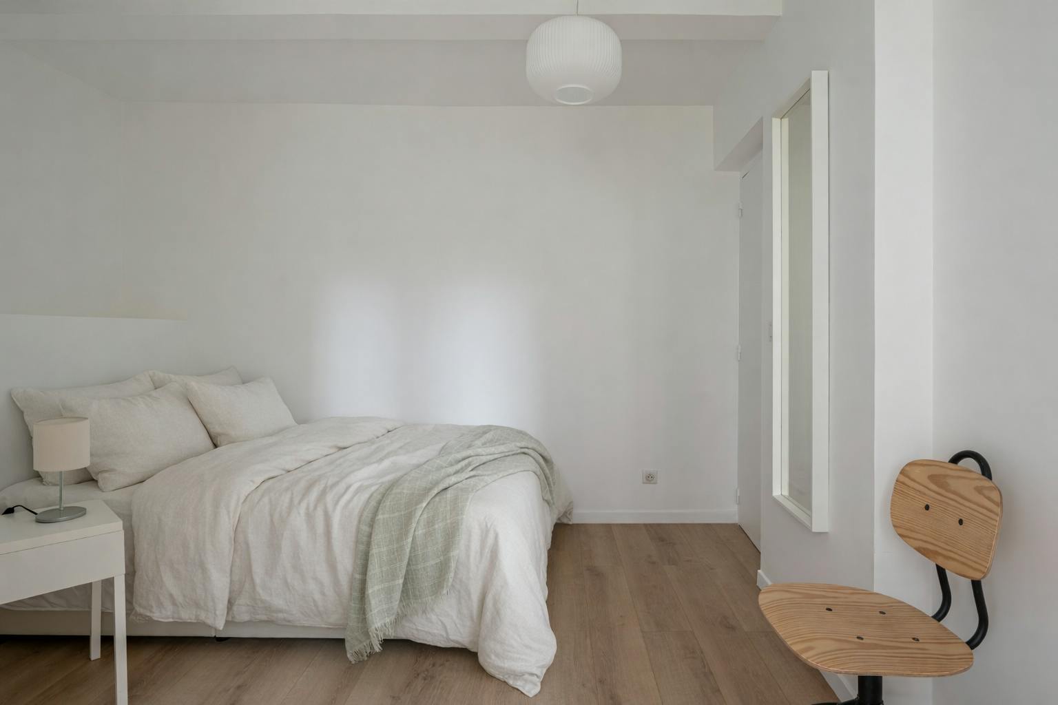 Private room for rent for €985 per month in Paris, Place de la Réunion