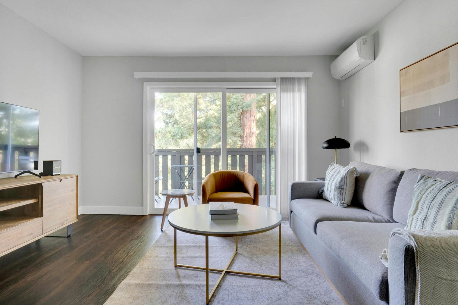 Apartament de închiriat pentru $4,587 pe lună în Sunnyvale, South Fair Oaks Avenue