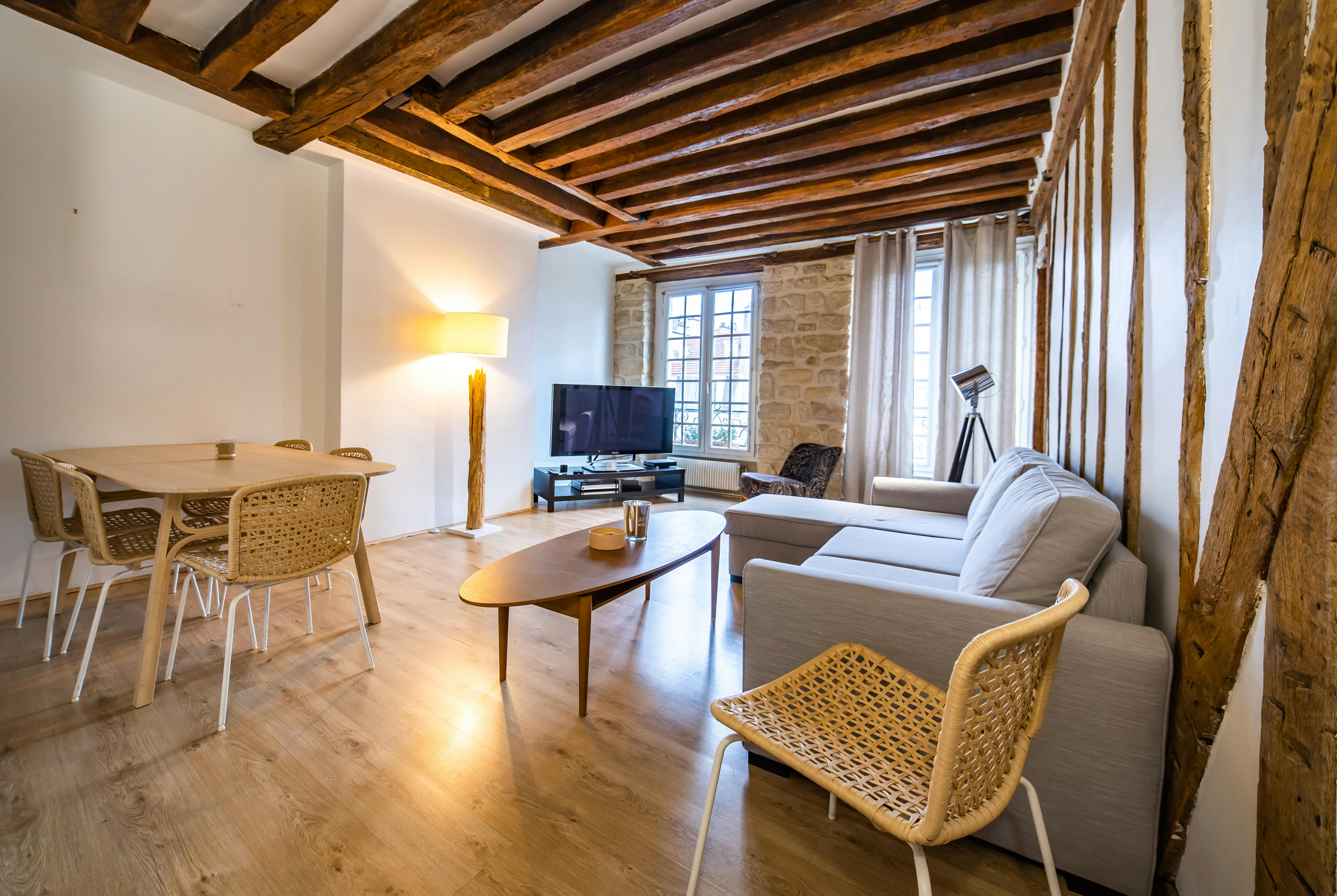 Rue Saint-Antoine, Paris preview