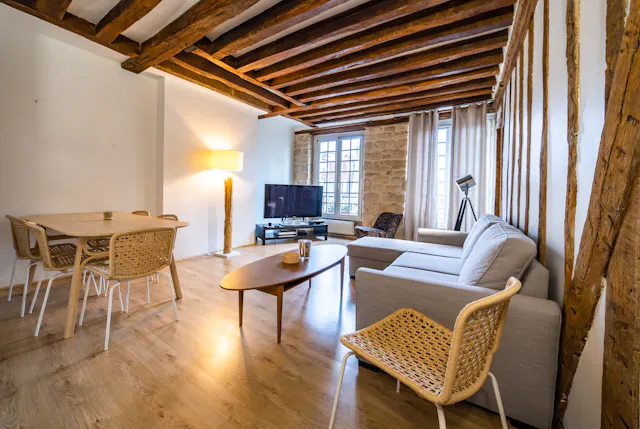 1-Bedroom Apartment in Rue Saint-Antoine, Paris (1540323) room image 1