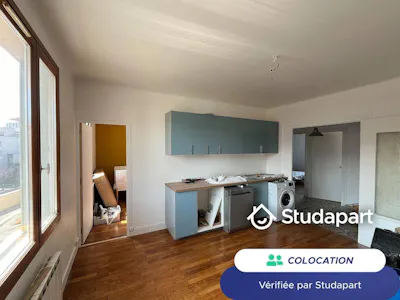 Private room for rent on Rue Florent, Lyon