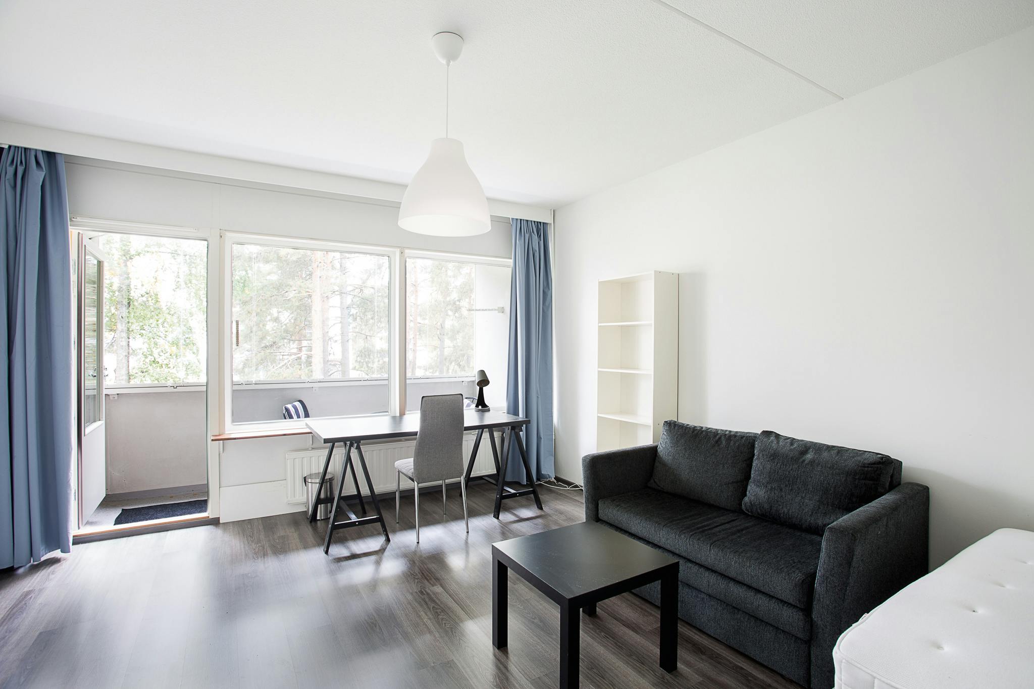 Отдельная комната сдается в аренду за 660 € в месяц в Helsinki, Kaarikuja